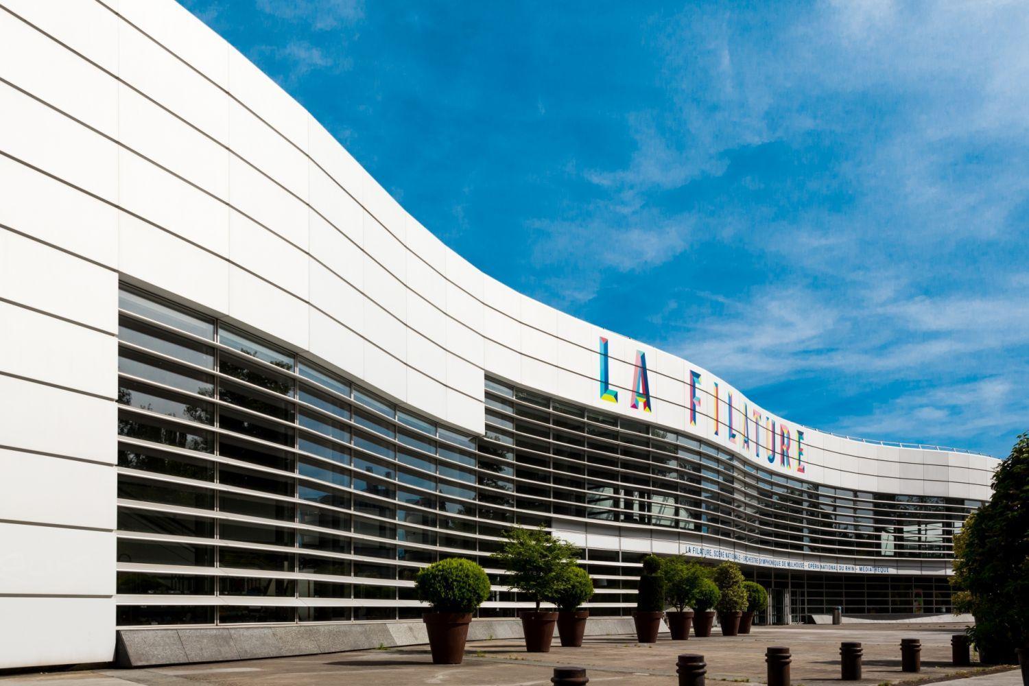 Mulhouse, Urban Family Nest Apartment Bagian luar foto