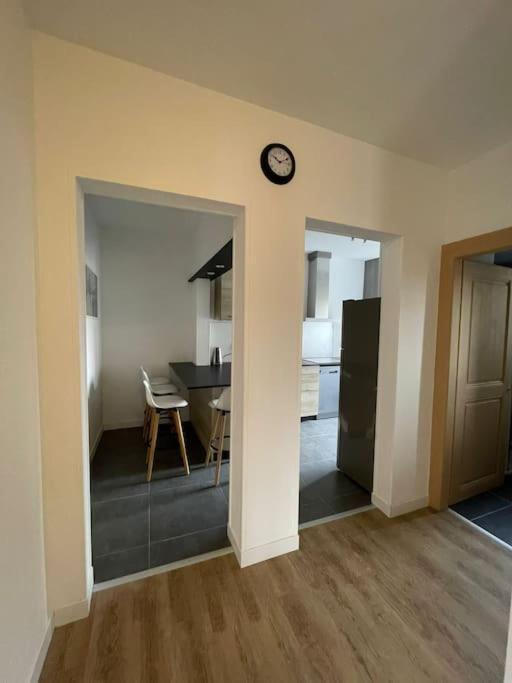 Mulhouse, Urban Family Nest Apartment Bagian luar foto