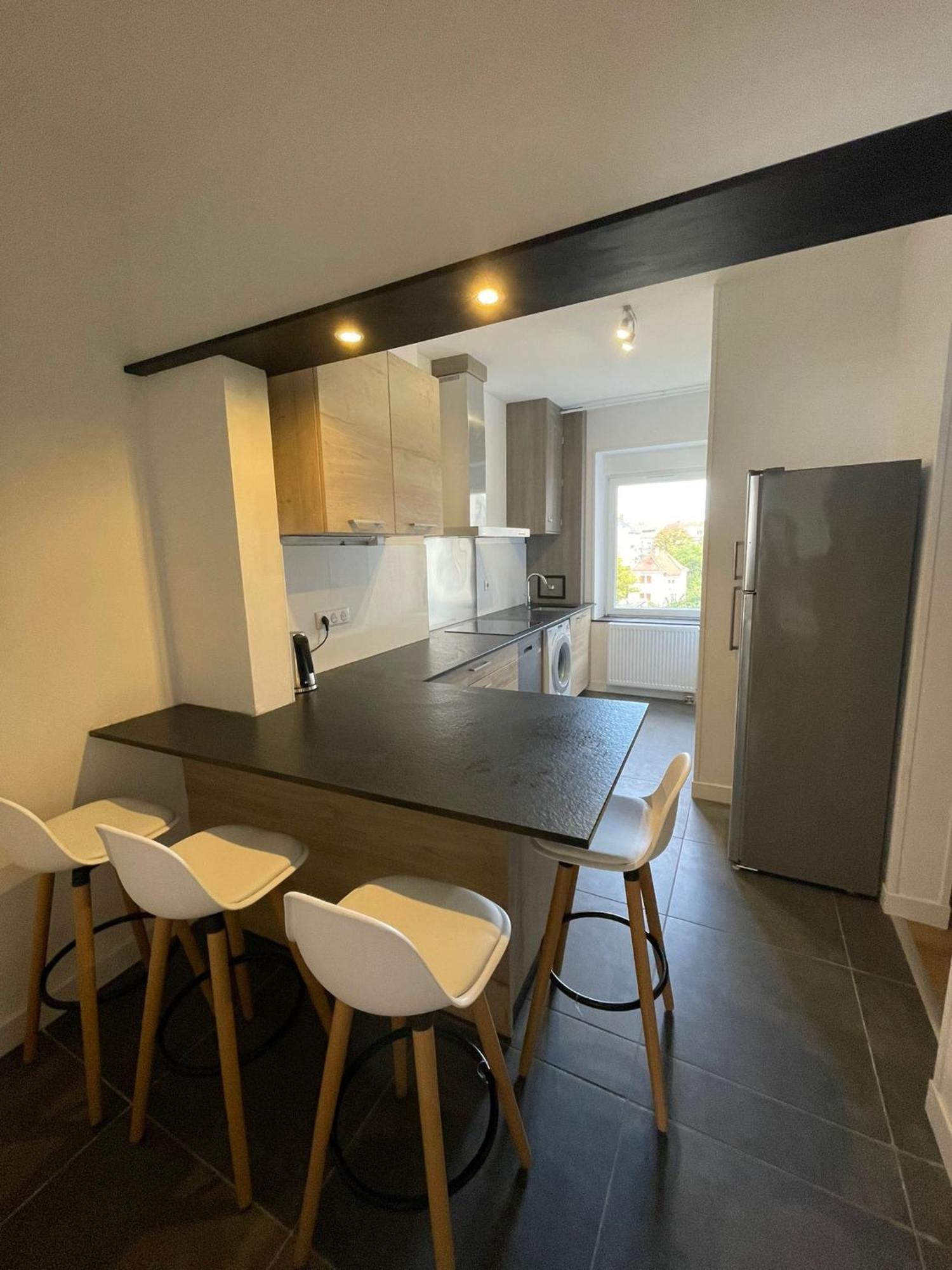 Mulhouse, Urban Family Nest Apartment Bagian luar foto